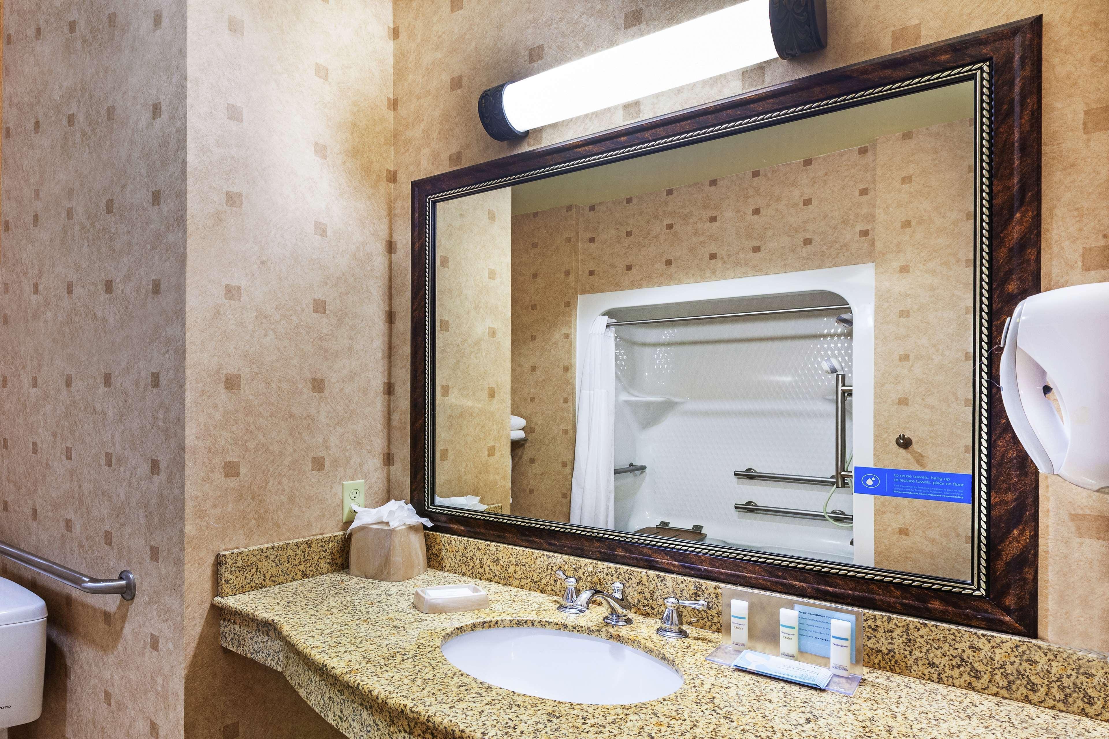 Hampton Inn & Suites Owasso Экстерьер фото