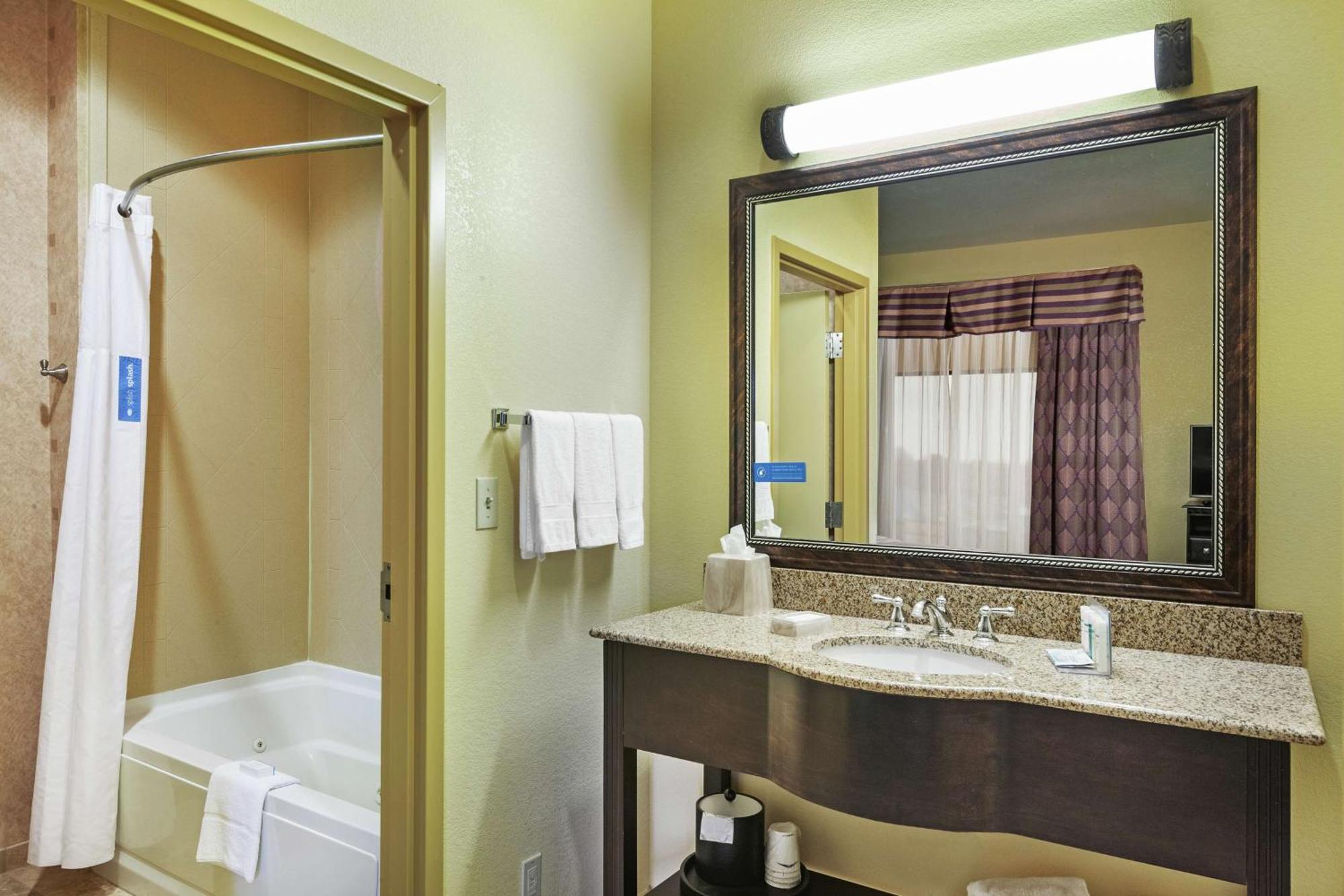 Hampton Inn & Suites Owasso Экстерьер фото